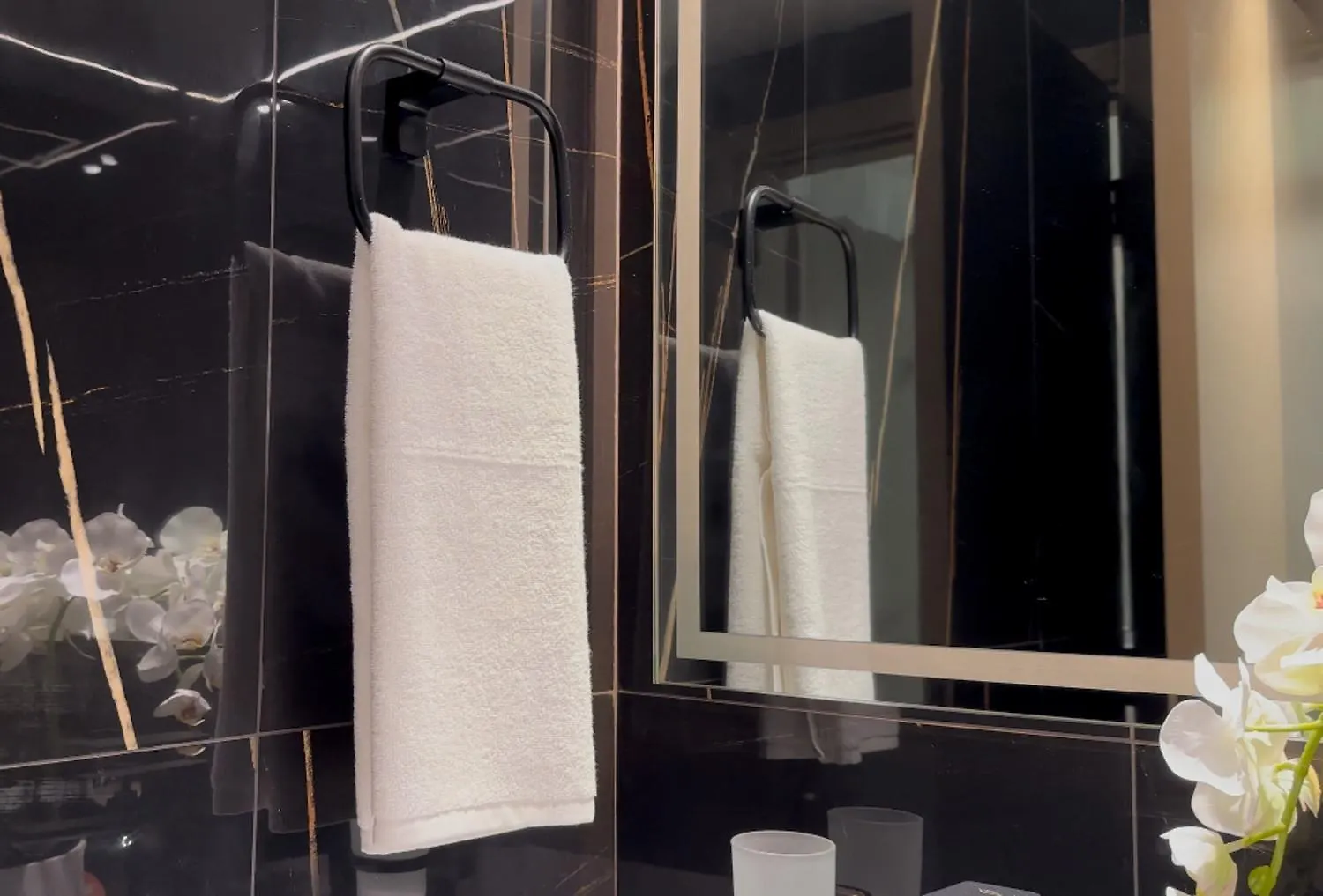 Easygo-Serene 1Bdr With Terrace Binghatti Corner Jvc Dubai Apartment