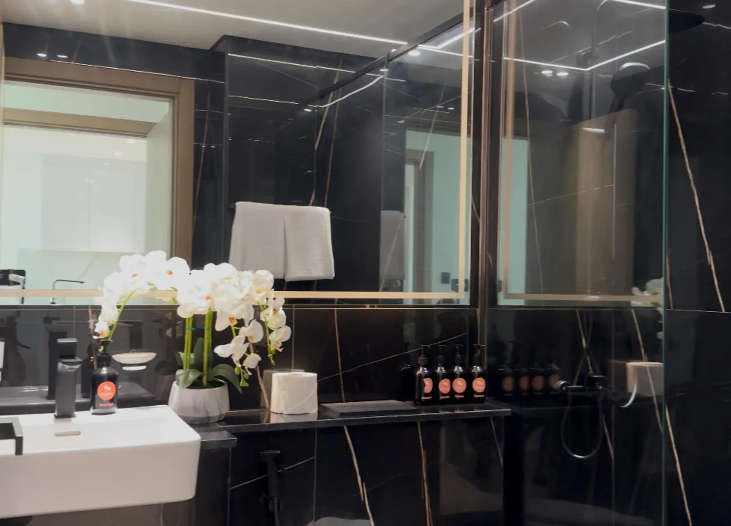 Easygo-Serene 1Bdr With Terrace Binghatti Corner Jvc Dubai Apartment