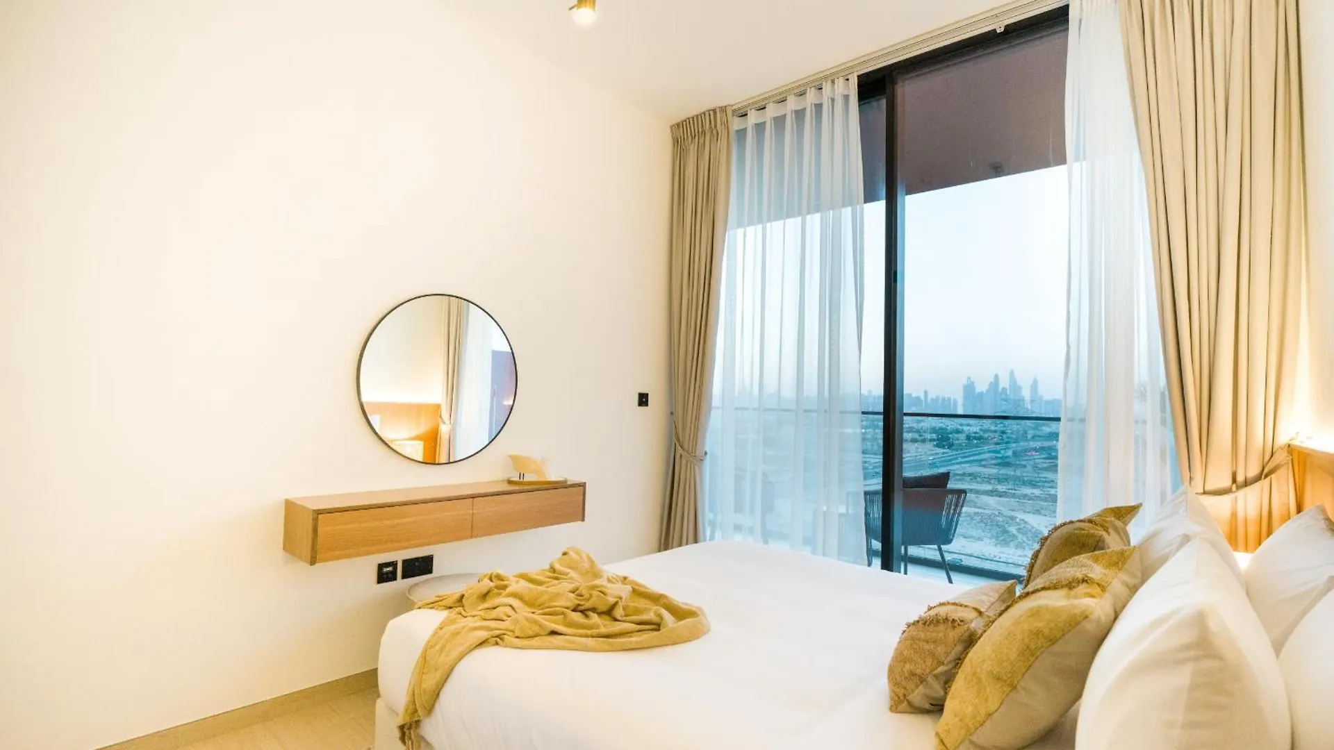 Easygo-Serene 1Bdr With Terrace Binghatti Corner Jvc Dubai
