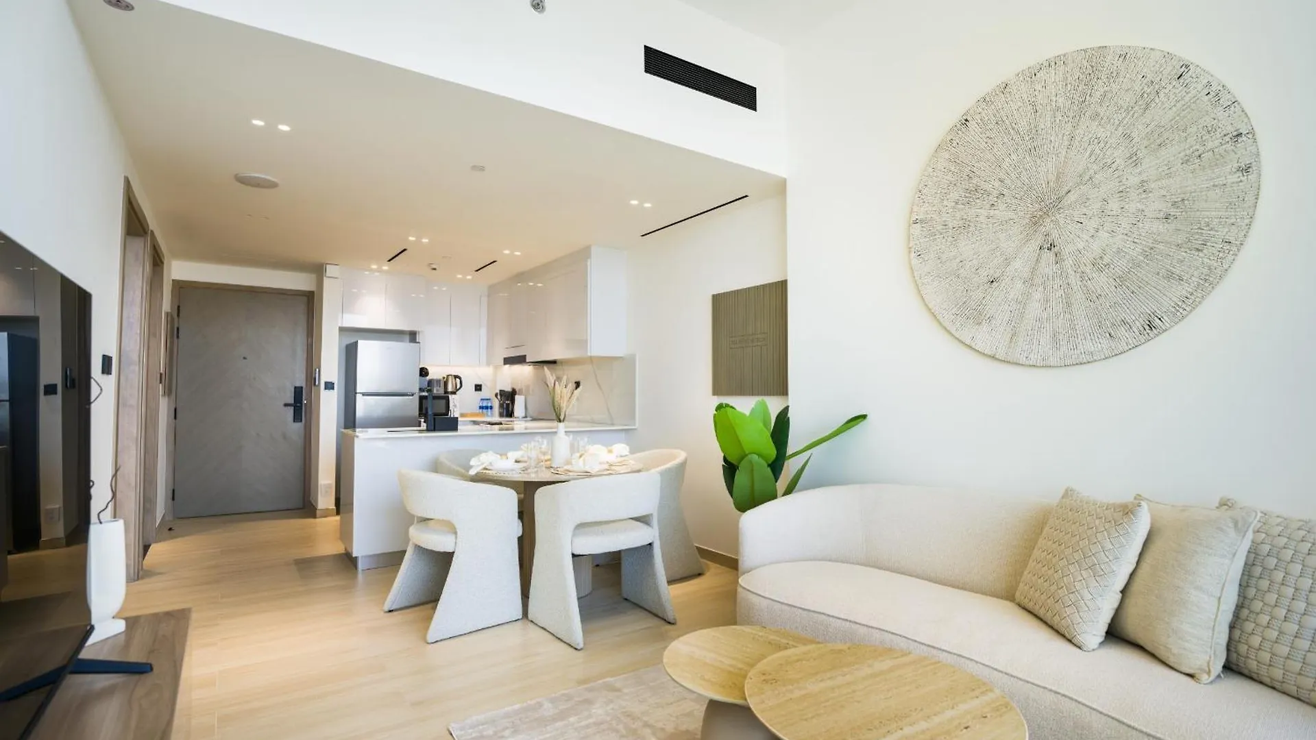 Easygo-Serene 1Bdr With Terrace Binghatti Corner Jvc Dubai